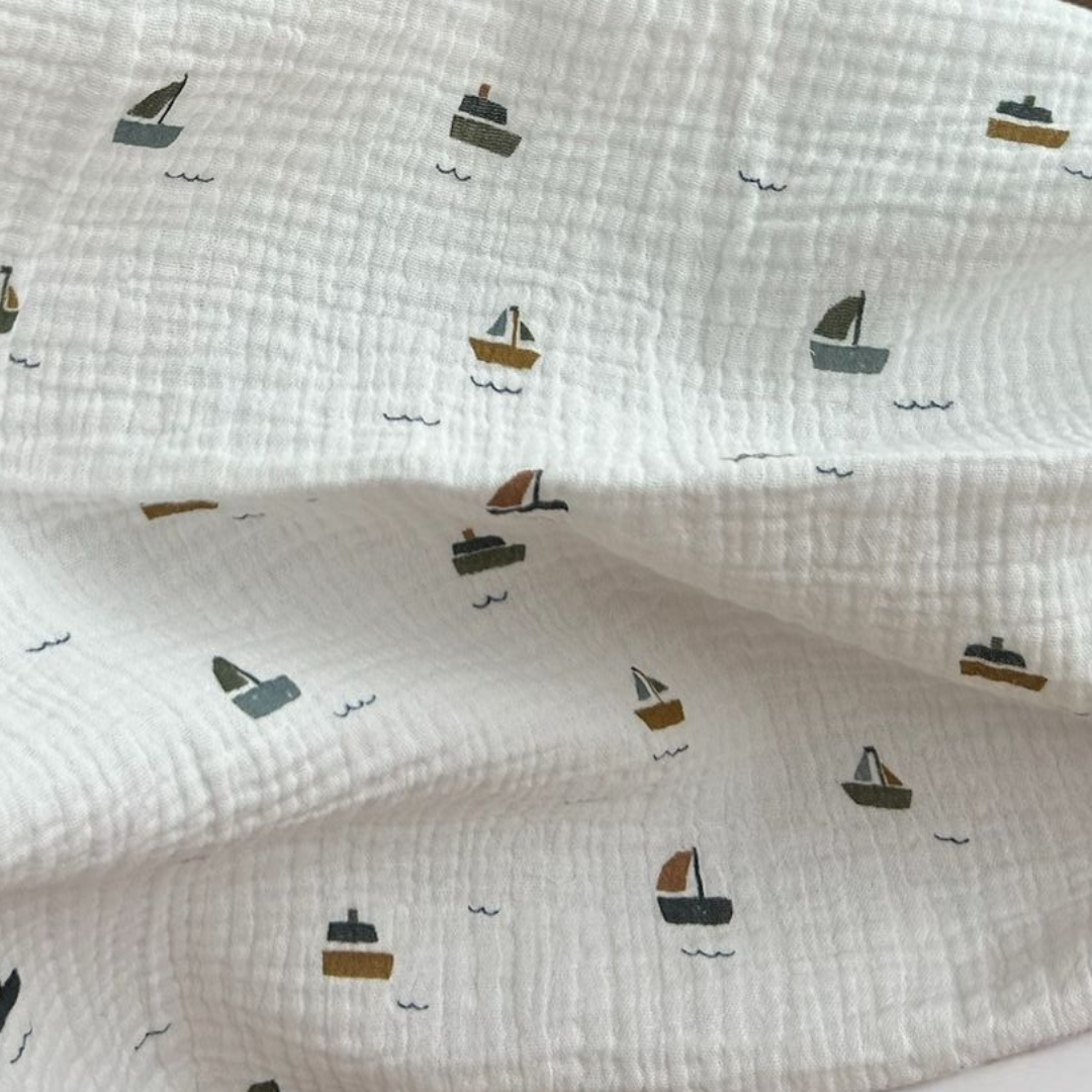 Bavaglino cucito a mano personalizzabile