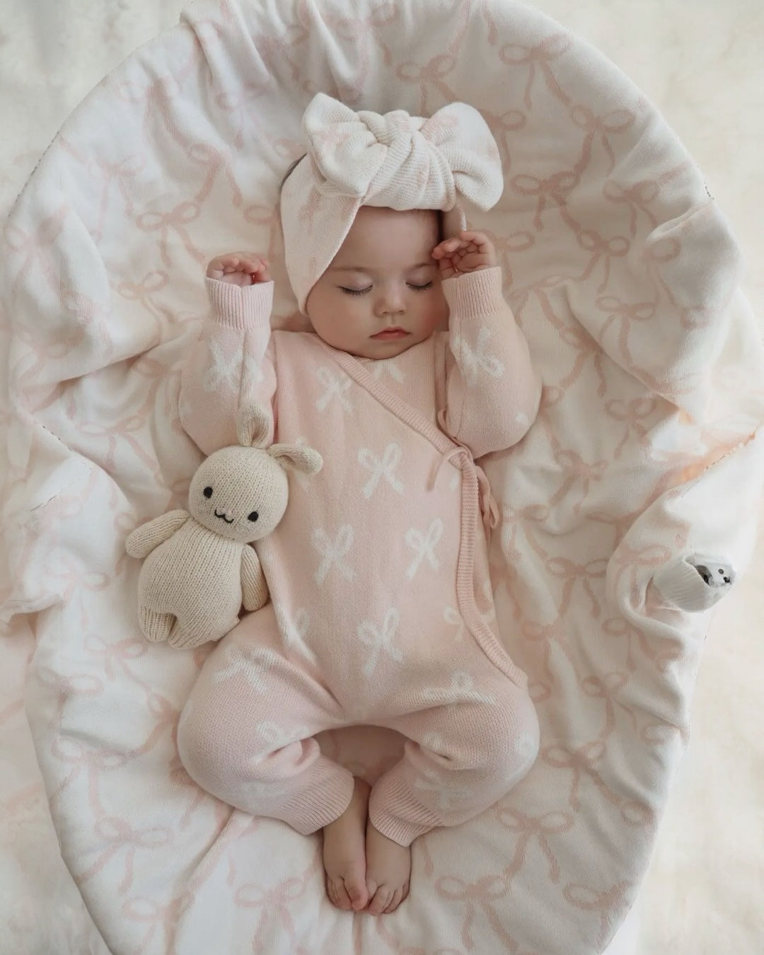 Tutina fiocchetti in maglia 100% cotone biologico