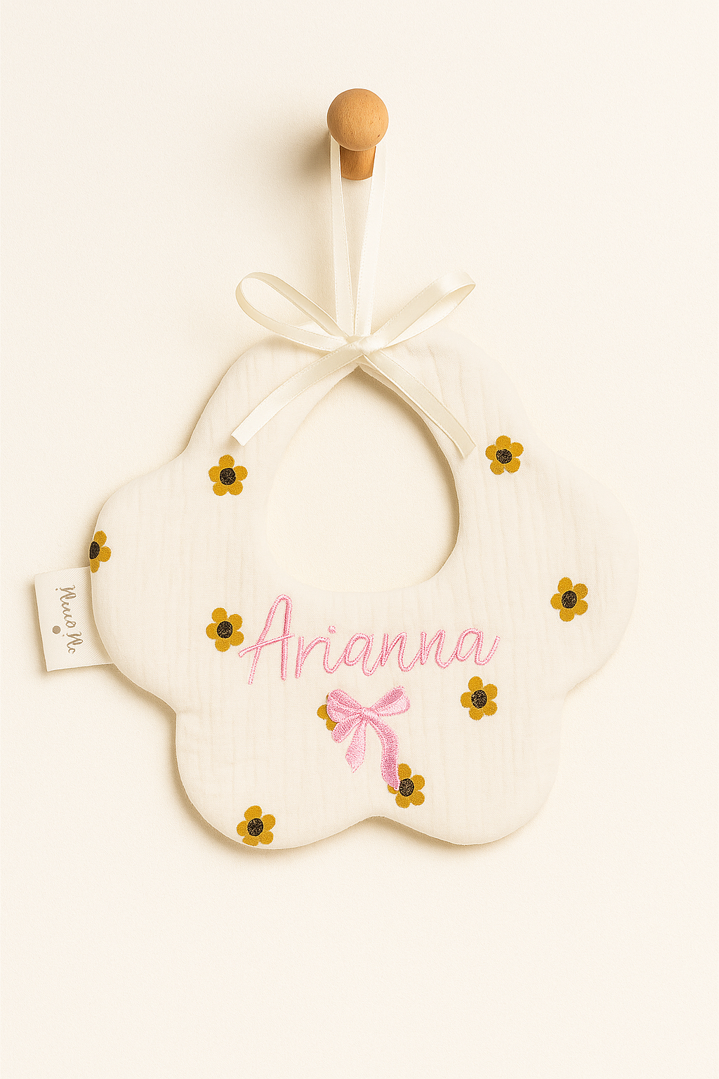 Bavaglino cucito a mano personalizzabile