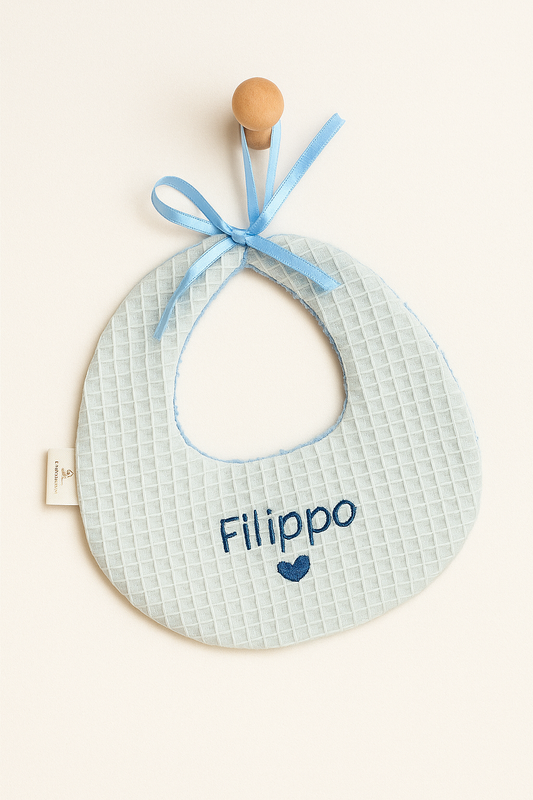 Bavaglino cucito a mano personalizzabile