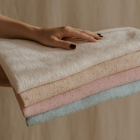 Copertina per neonato in tessuto sangallo