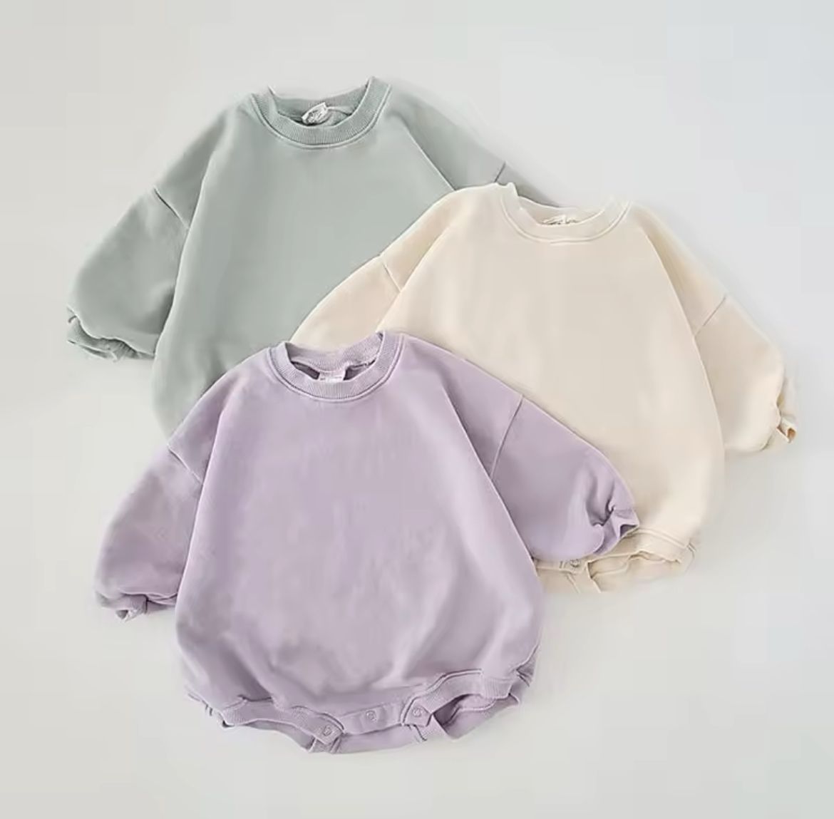 Pagliaccetto dedica – Personalizzato con ricamo