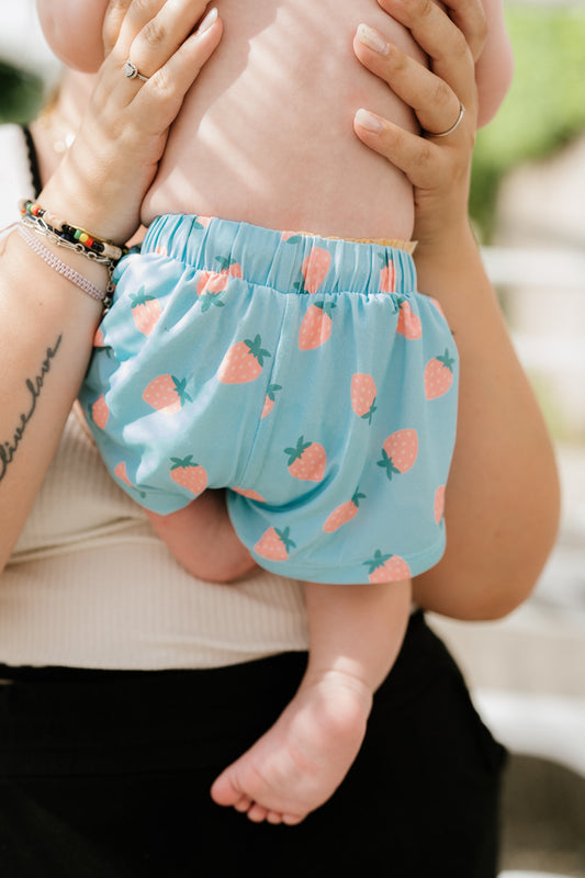 Malibu Strawberry Boy | Costume da bagno a pantaloncino bimbo con fragoline