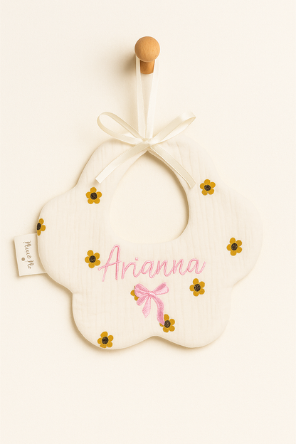 Bavaglino cucito a mano personalizzabile