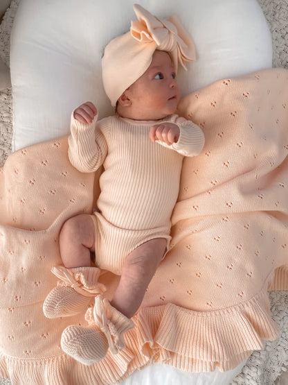 Copertina BONBON | copertina in cotone organico con bordatura volant