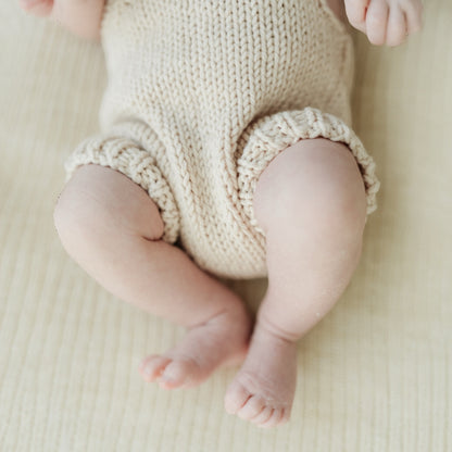 Pagliaccetto newborn in maglia di cotone 100%