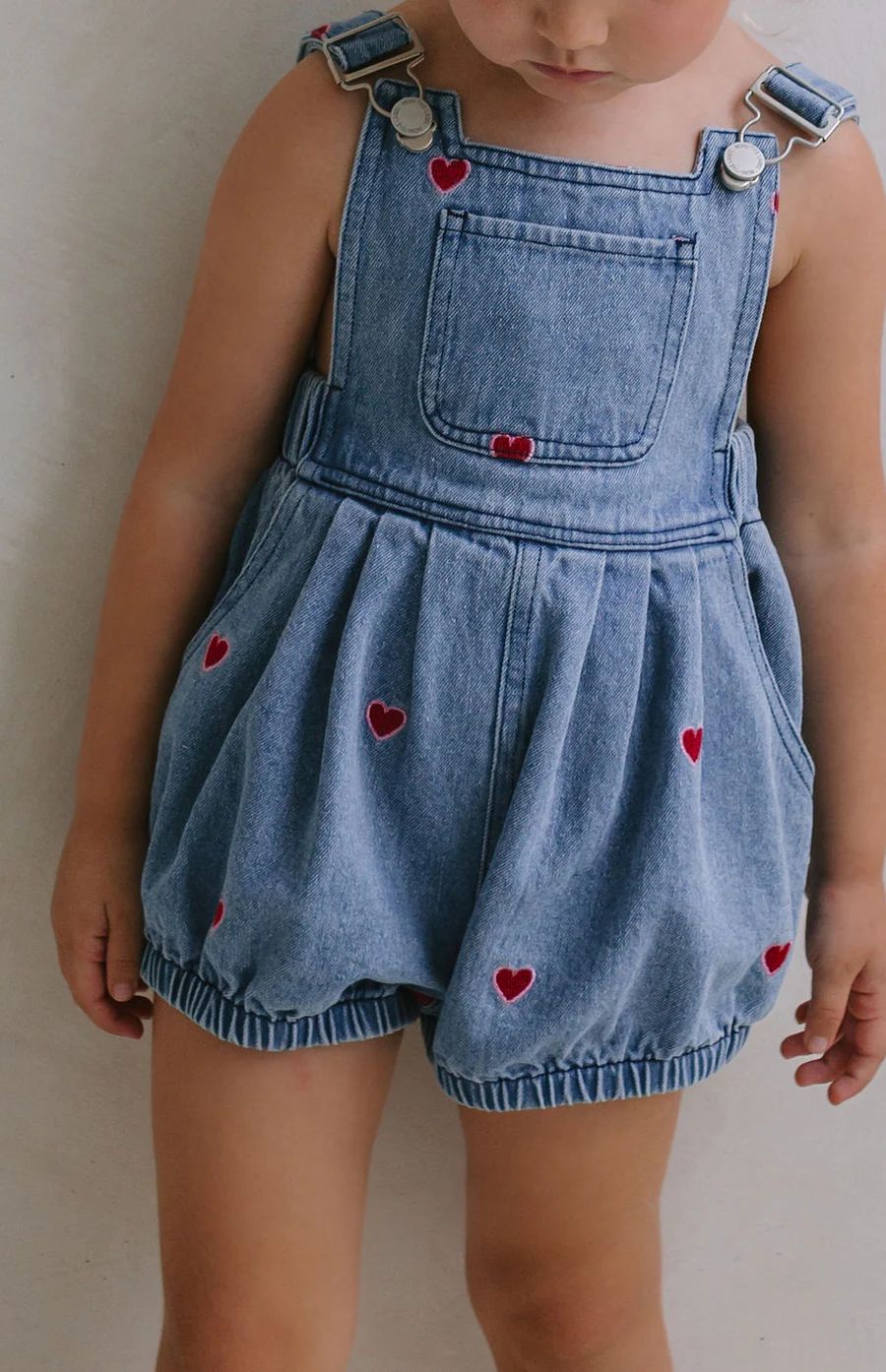 Capri denim mini salopette cuoricini
