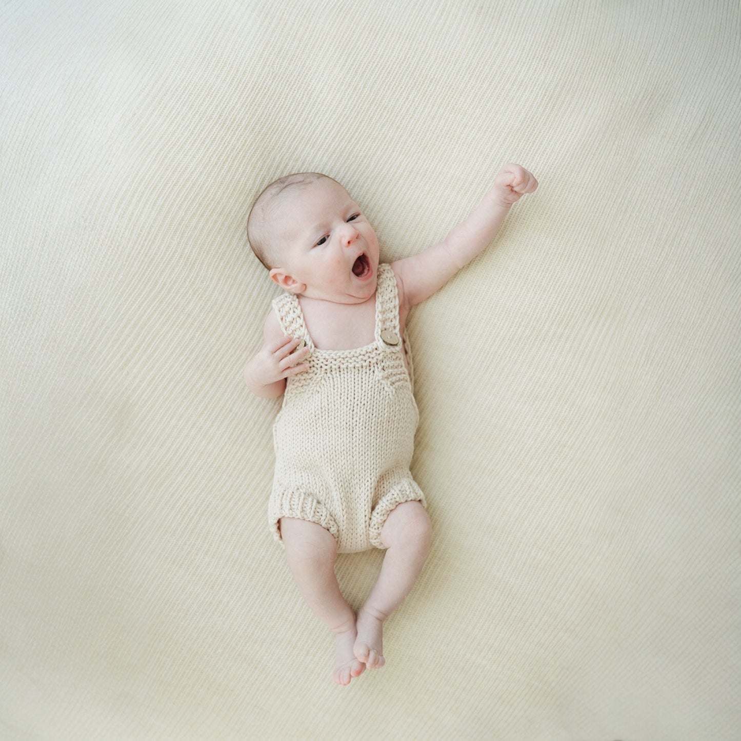 Pagliaccetto newborn in maglia di cotone 100%