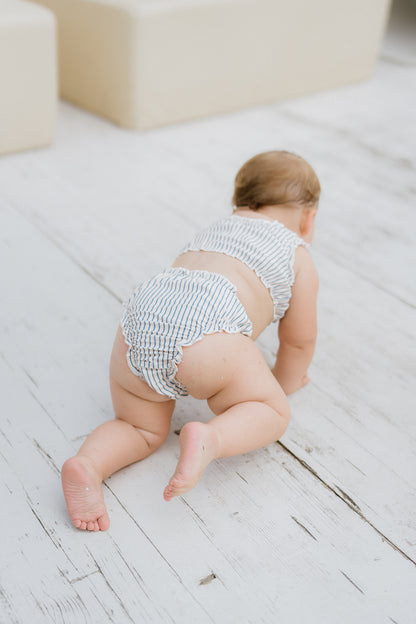 Baby Amalfi | Set bikini + cuffia a righe con ciliegie
