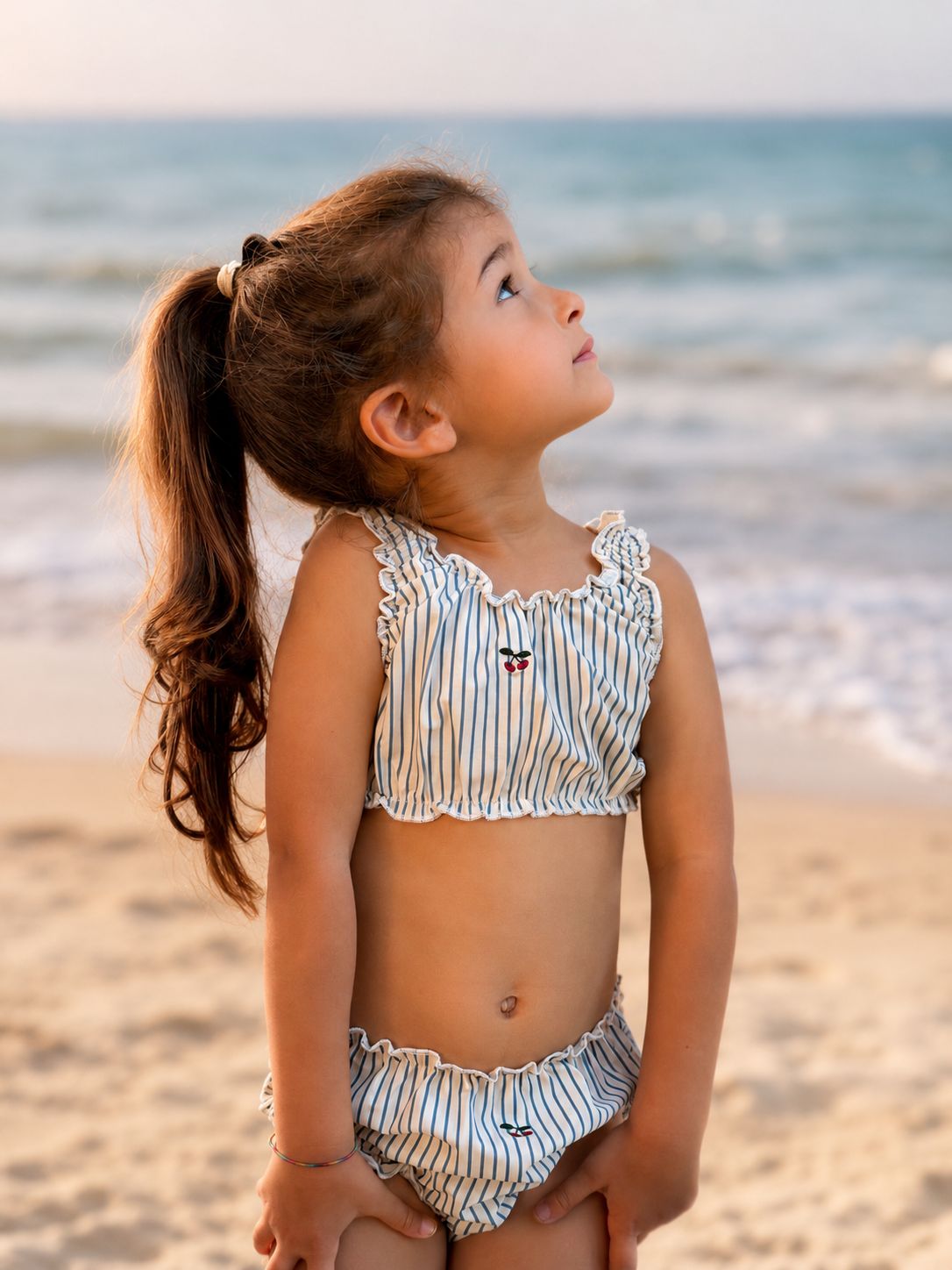 Baby Amalfi | Set bikini + cuffia a righe con ciliegie