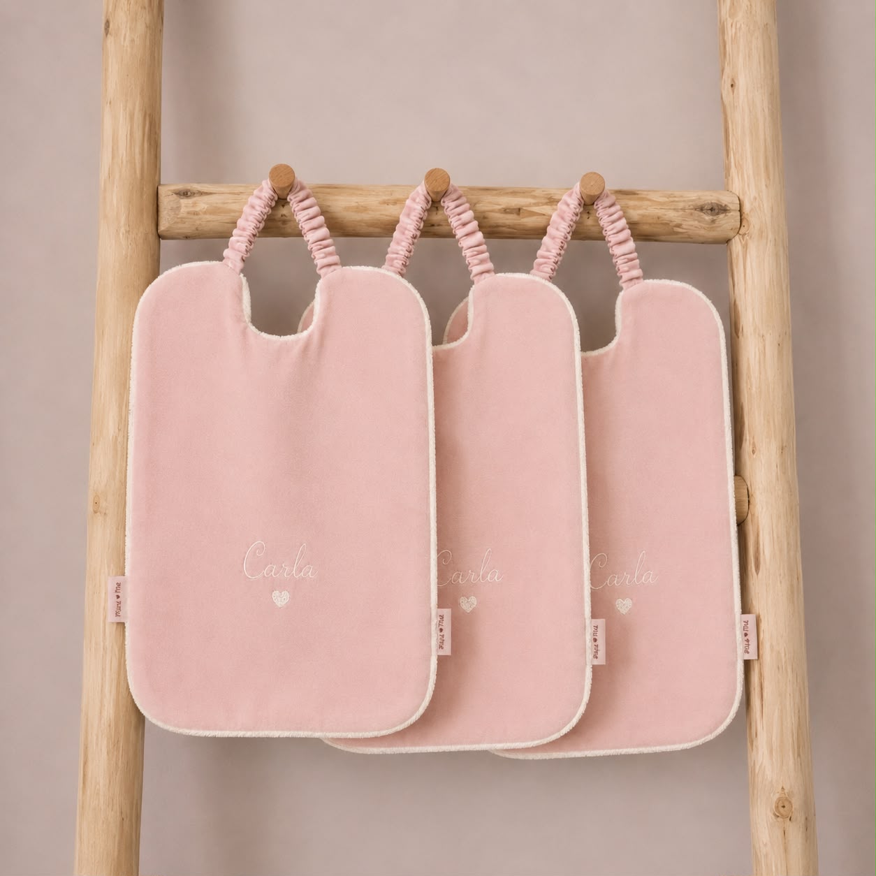 box 3 bavaglini rosa fatti a mano personalizzabili