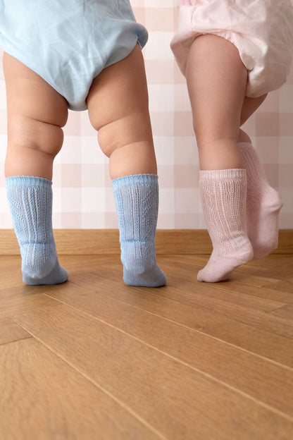 calzette al ginocchio per bebè indossate