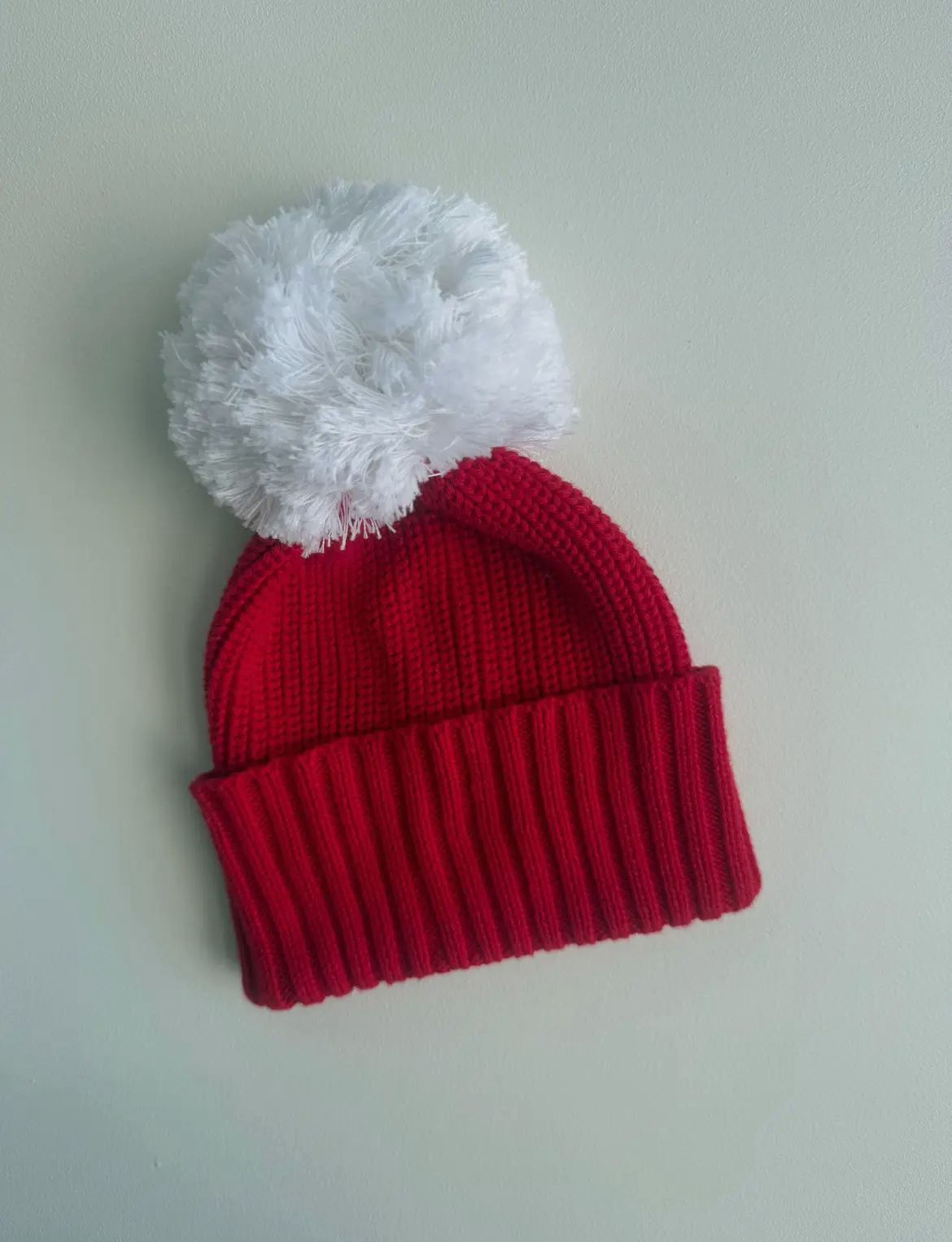 Cappellino di Natale con pom pom