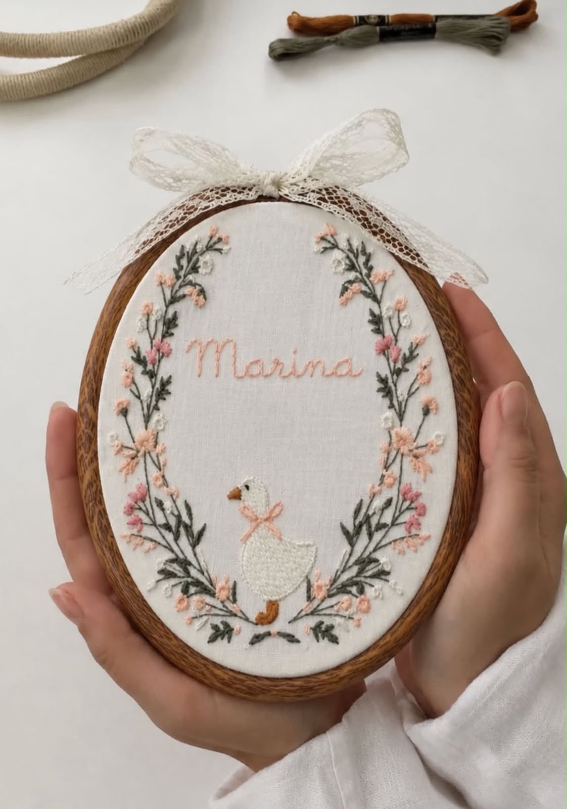 Quadretto nascita con cornice floreale e ochetta personalizzabile con nome