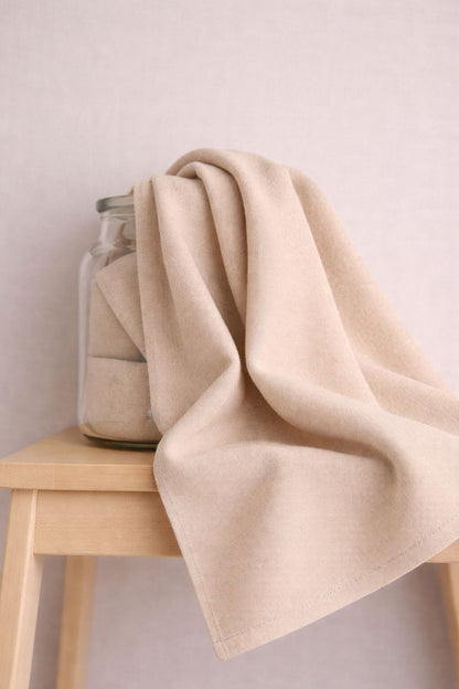 Bavaglino cucito a mano personalizzabile