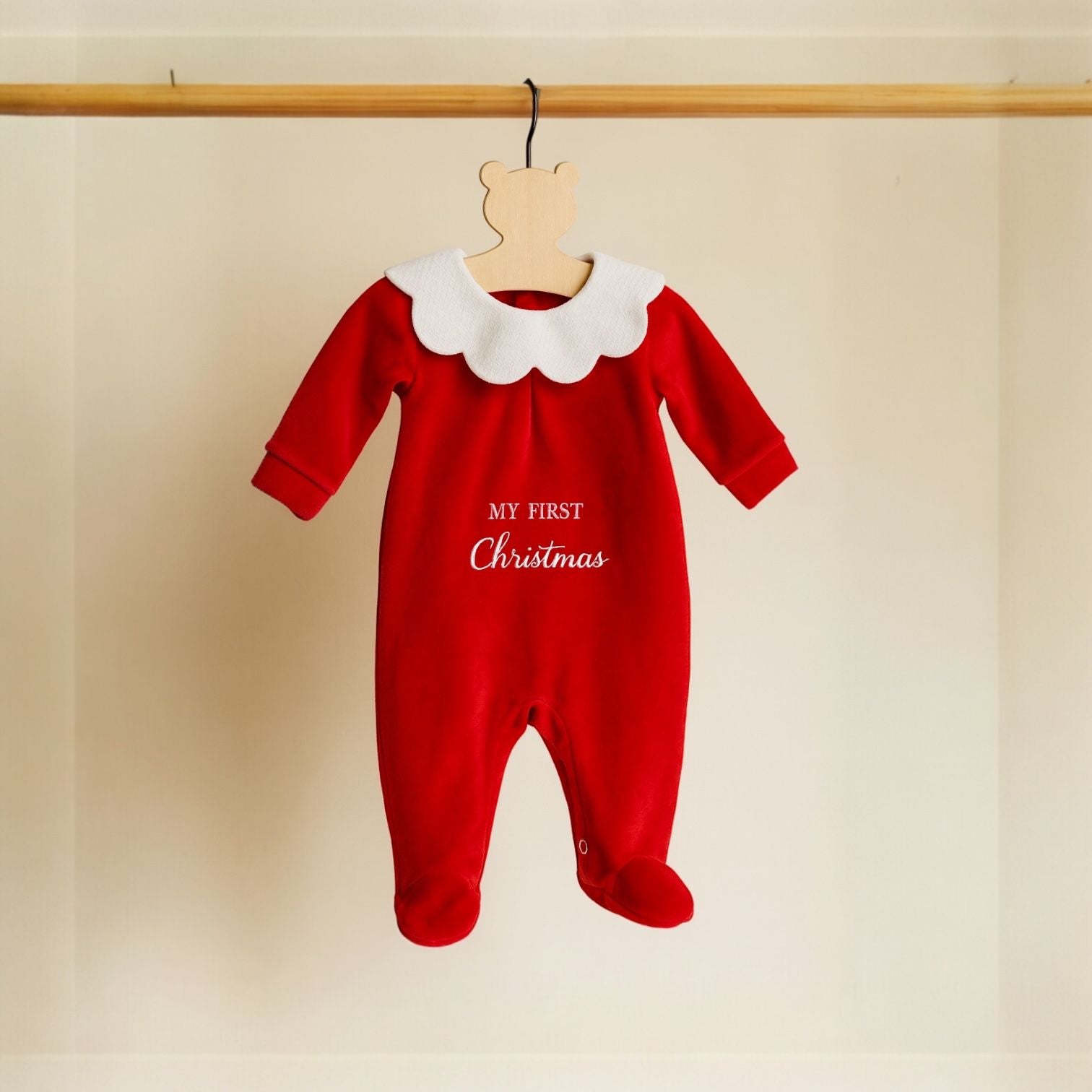 tutina con piedini e maniche lunghe rossa con colletto a fiore